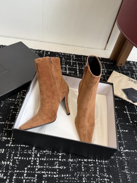 Saint Laurent image 4