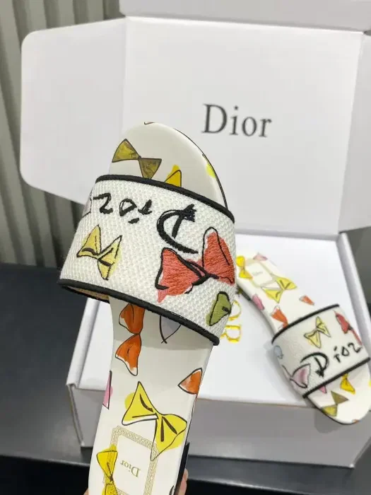 Dior image 5