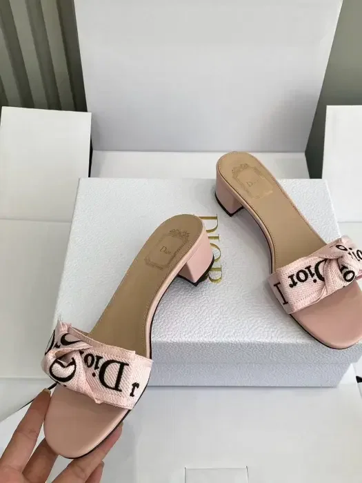 Dior image 2
