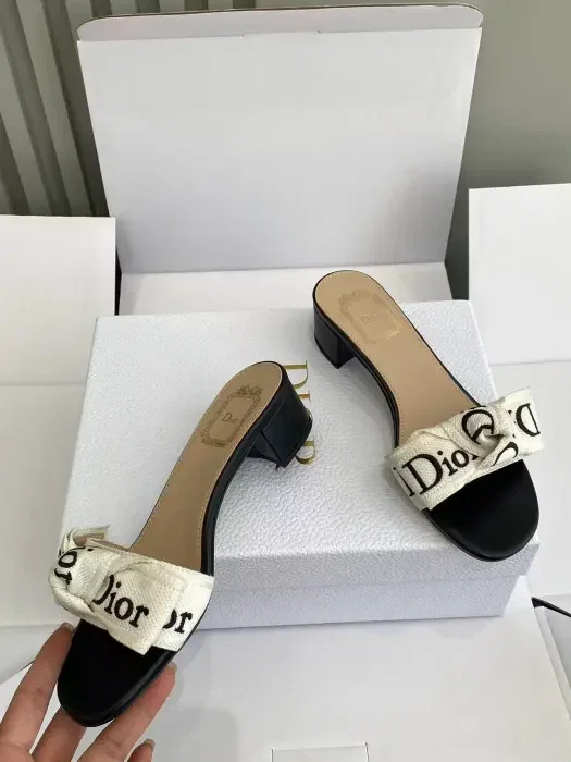 Dior image 2