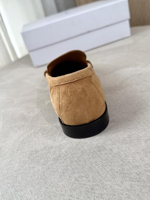 Saint Laurent image 6