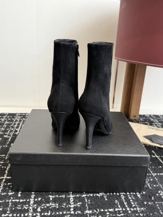Saint Laurent image 7