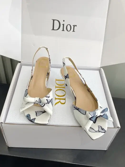 Dior image 4