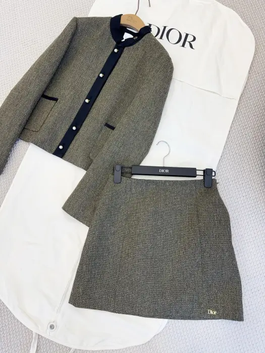 Dior image 0