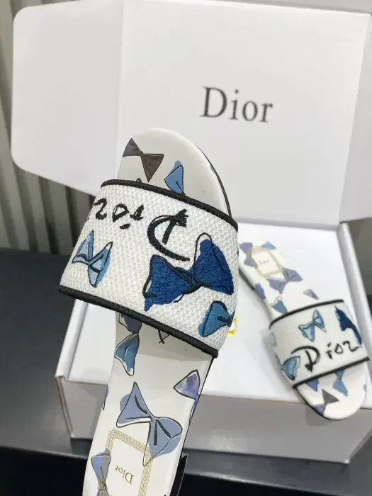 Dior image 5