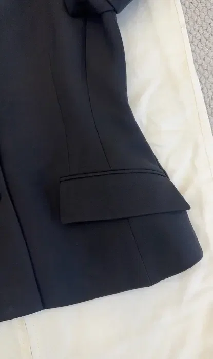 Dior image 6
