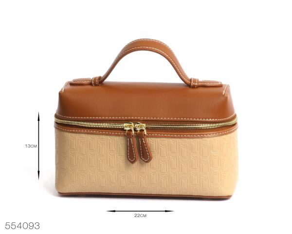 شنطة Bags image 0