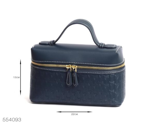شنطة Bags image 2