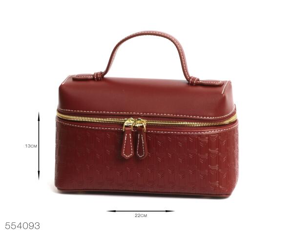 شنطة Bags image 1