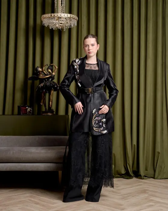 Elegance 01 image 4