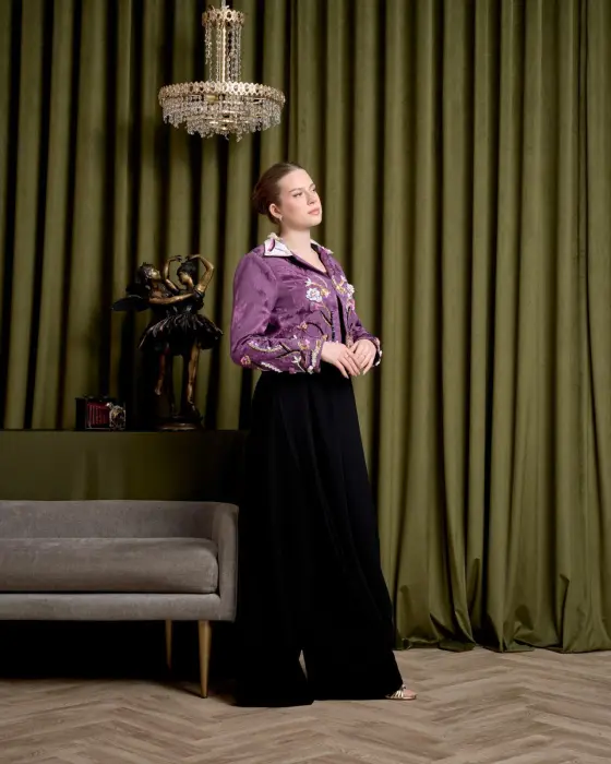 Elegance 04 image 0