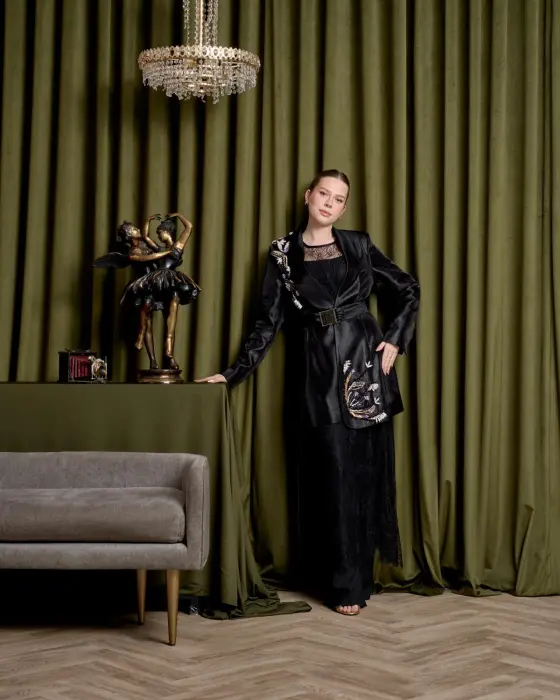 Elegance 01 image 3