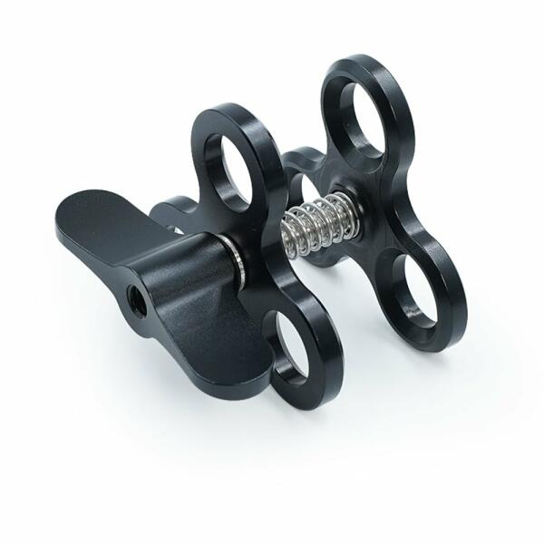 TRIPLE CLAMP image 1