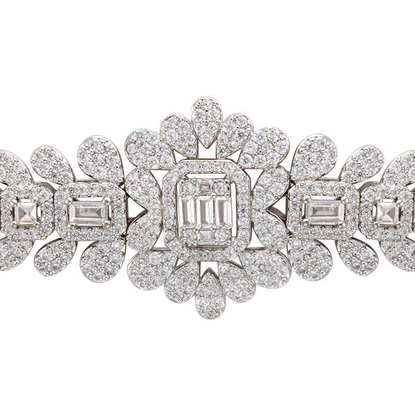V-Shaped Zircon Silver Set image 10