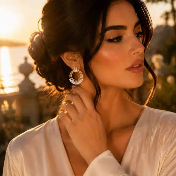 أقراط سهرة ذهبية دائرية مرصعة بالزركون image 0