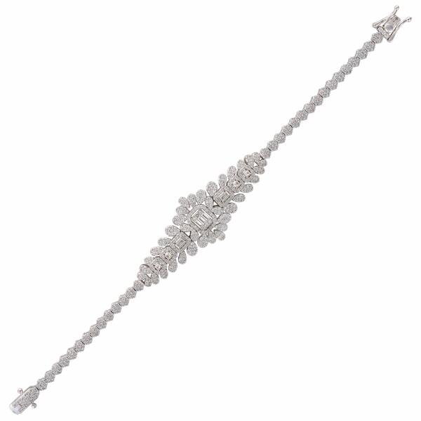 V-Shaped Zircon Silver Set image 9