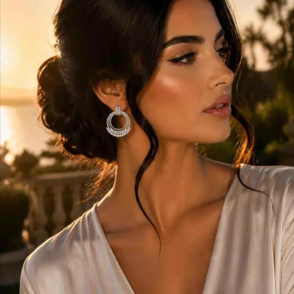 أقراط سهرة فضية دائرية مرصعة بالزركون image 0
