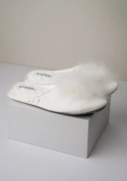 Slippers - Plume image 1