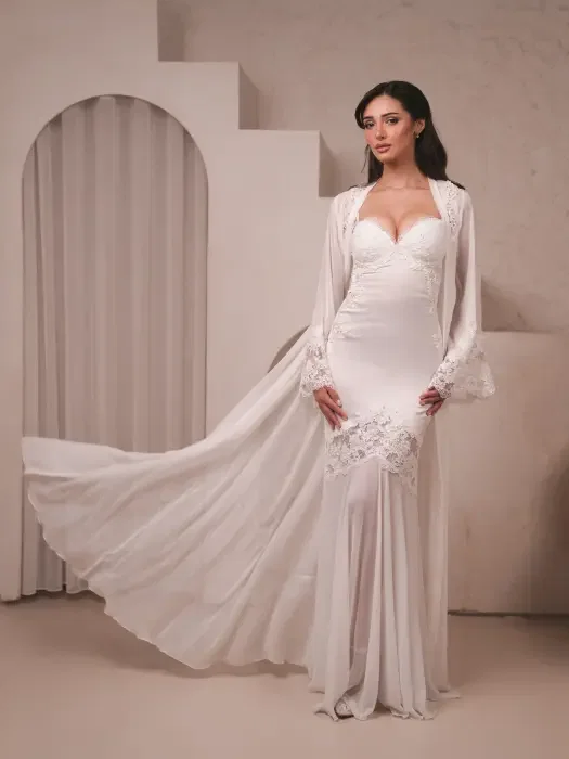 White Bouque image 0