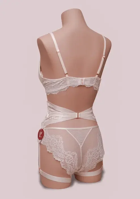  Lace & Brace image 2
