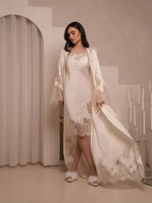Old Money image 2