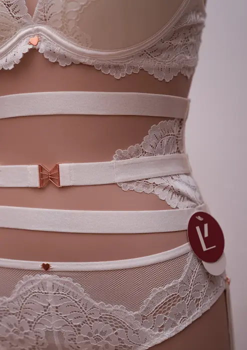  Lace & Brace image 8