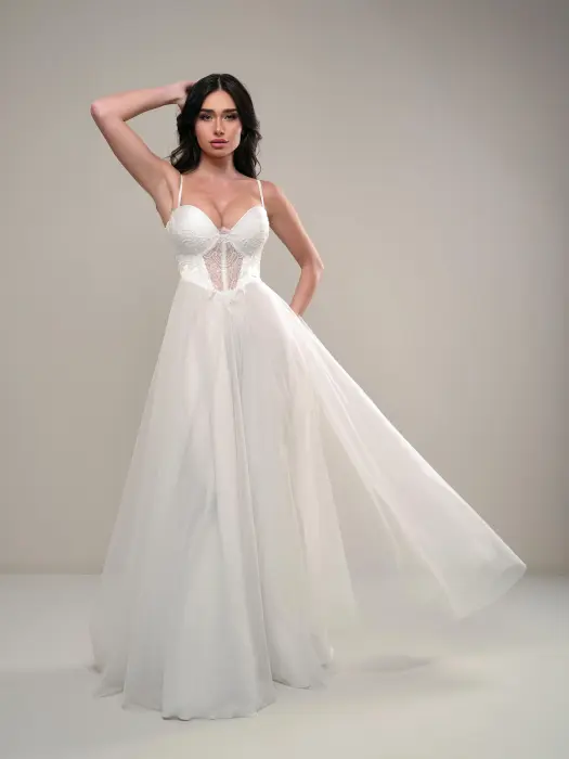 LACE QUEEN image 9
