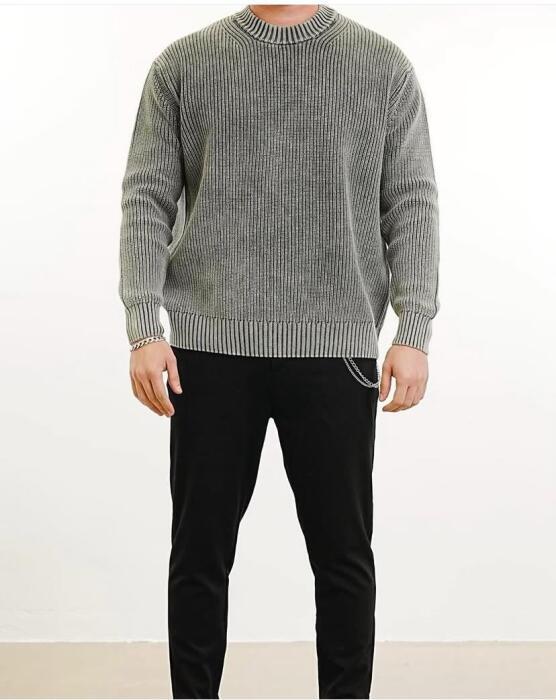 Pullover image 1