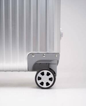 full aluminium check in  image 2