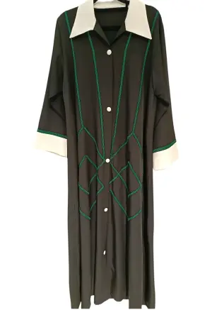 عباية سوداء صيفية بتطريز أخضر من Bazar Elegance image 2