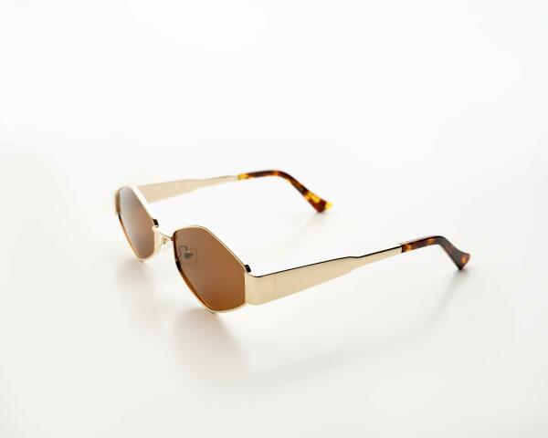 GOLD TRIANGLE image 1