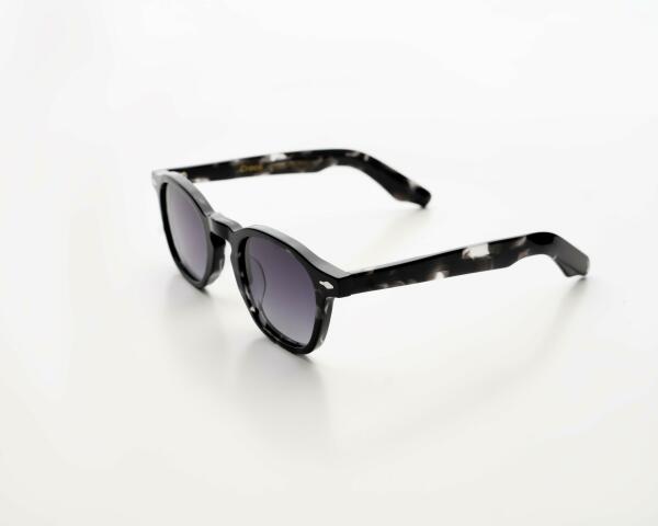 BOLD BLACK image 1