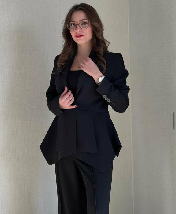 بدلة نسائية بأكمام طويلة بتصميم مميز متعدد الطبقات على جانبي الخصر، وبنطلون مستقيم بخصر مرتفع، طراز أنيق للنساء لارتدائه في المكتب والمناسبات image 7