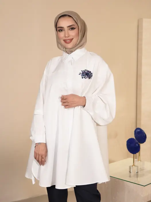 قميص مع بروش image 5