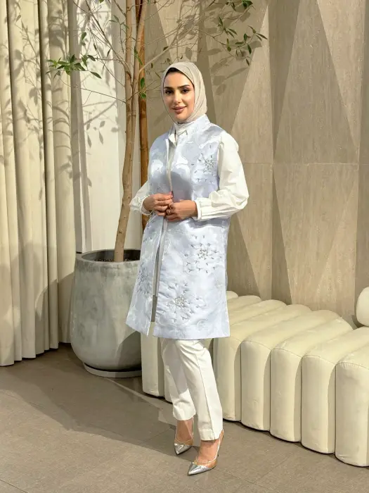 Elegant jacquard gilet - Cyan - 1 image 0