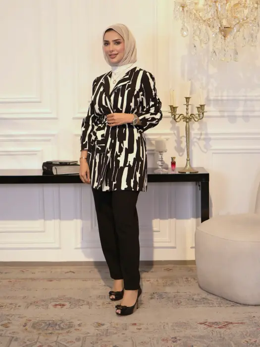 Crepe Jacket image 4