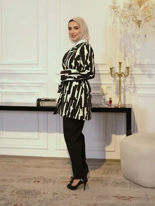 Crepe Jacket image 5