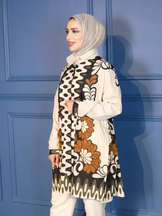 قميص بياقة صغيرة - بيج فاتح - FS image 2