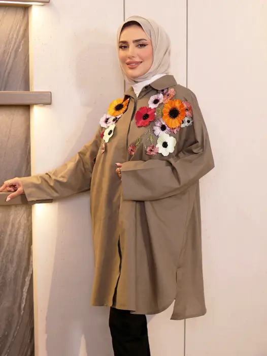قميص من اللنن مع ورد وشك - بيج كموني - FS image 1