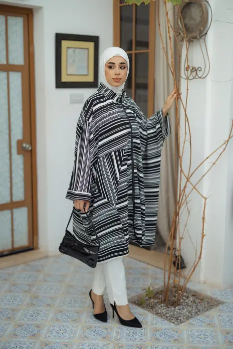 قميص طويل واسع وعصري image 3