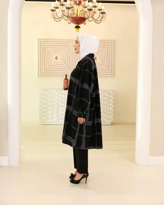قميص بنقشة كاروهات مربعة-اسود-FS image 1
