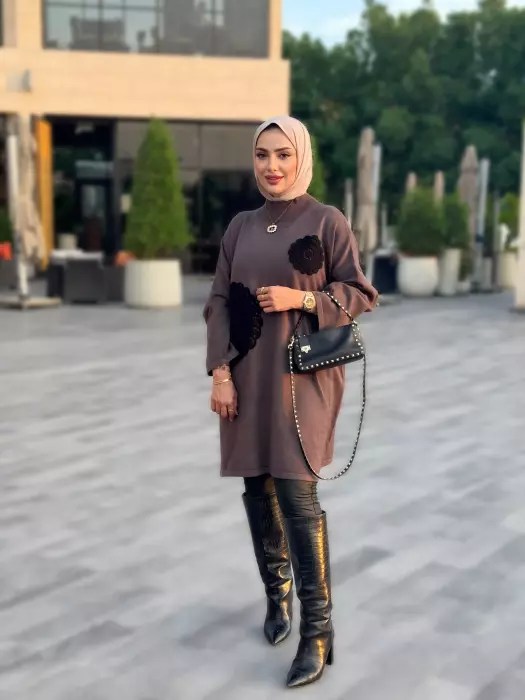 Elegant Knitted Blouse image 0