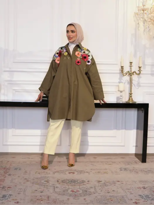 قميص من اللنن مع ورد وشك - زيتي - FS image 2