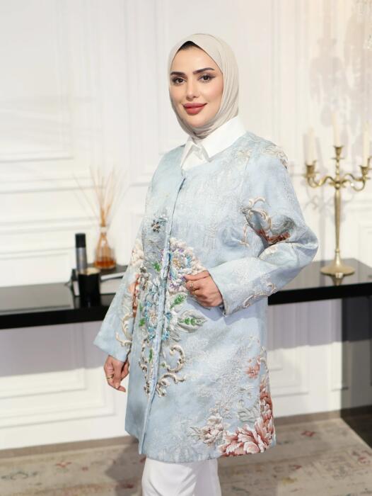 Embroidered jacquard jacket image 2