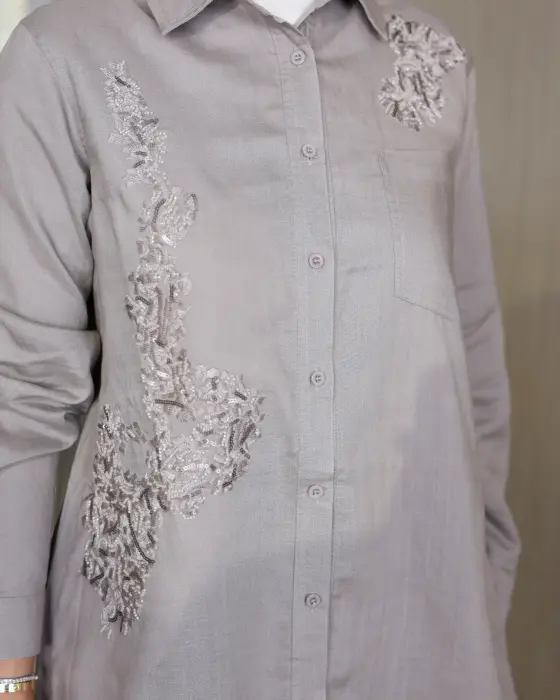 A luxurious linen shirt image 7