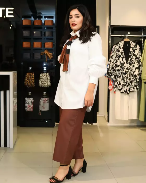 قميص مع وشاح - اسود - 3 image 3