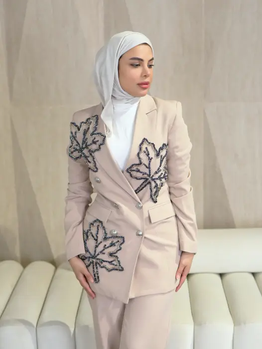 جاكيت بتطريز شك فني image 2