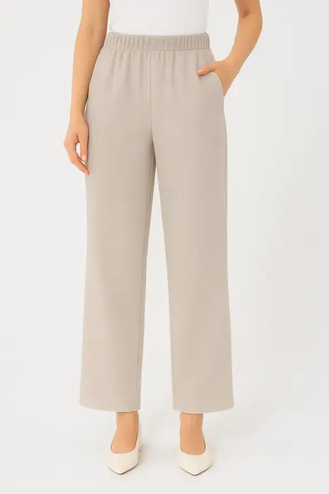 Crepe Pants image 13