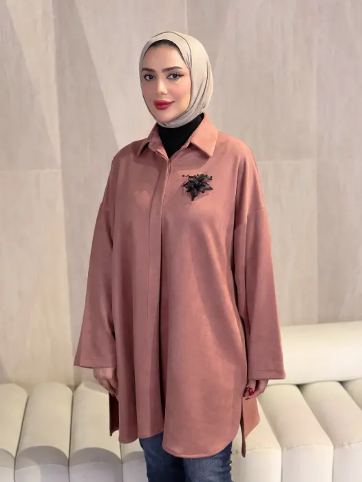 قميص من الشامواه مع بروش image 1