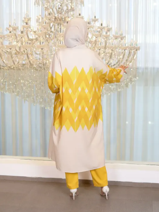 قميص طويل بقصة واسعة image 3